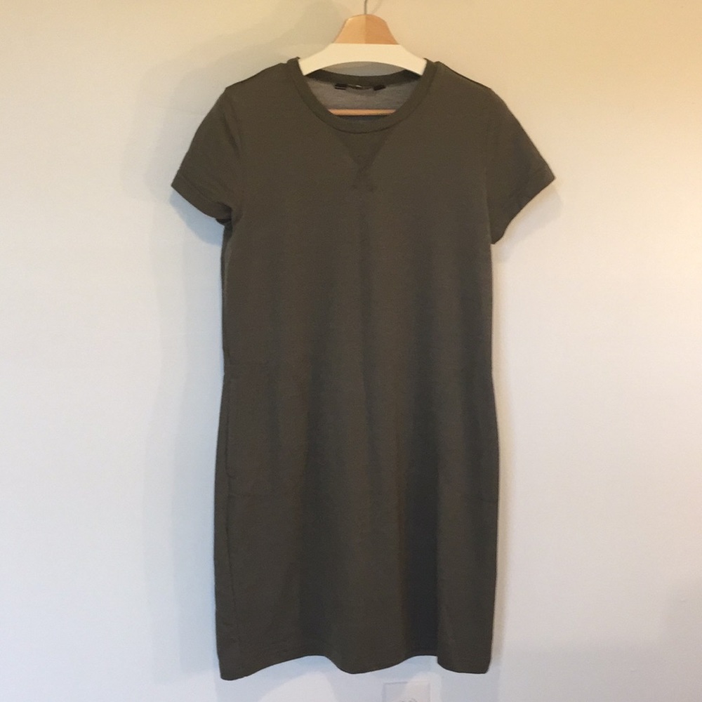 Short sleeve cotton/ polyester knee length dress
